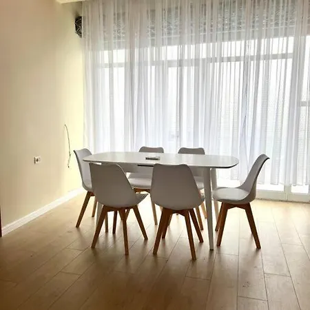 Villa Quiet Comfortable 3 Bedroom With Pool, Scutari Shkodra